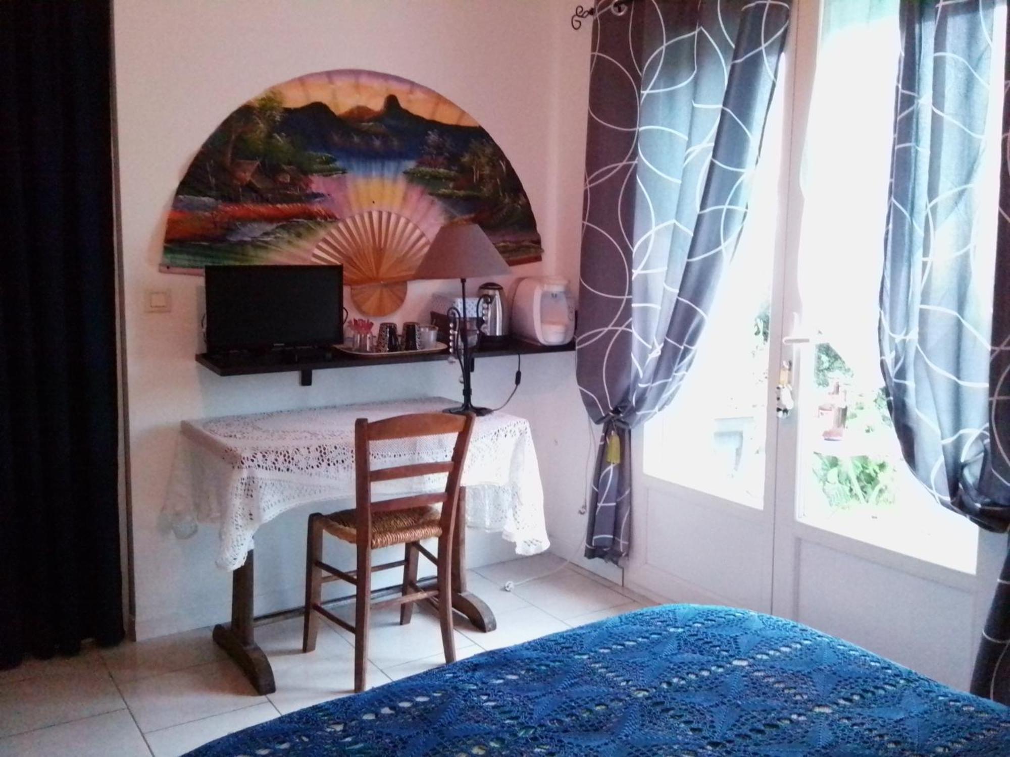 Le Chausse A Bres Chambre D'Hotes 2 Payzac  Chambre photo